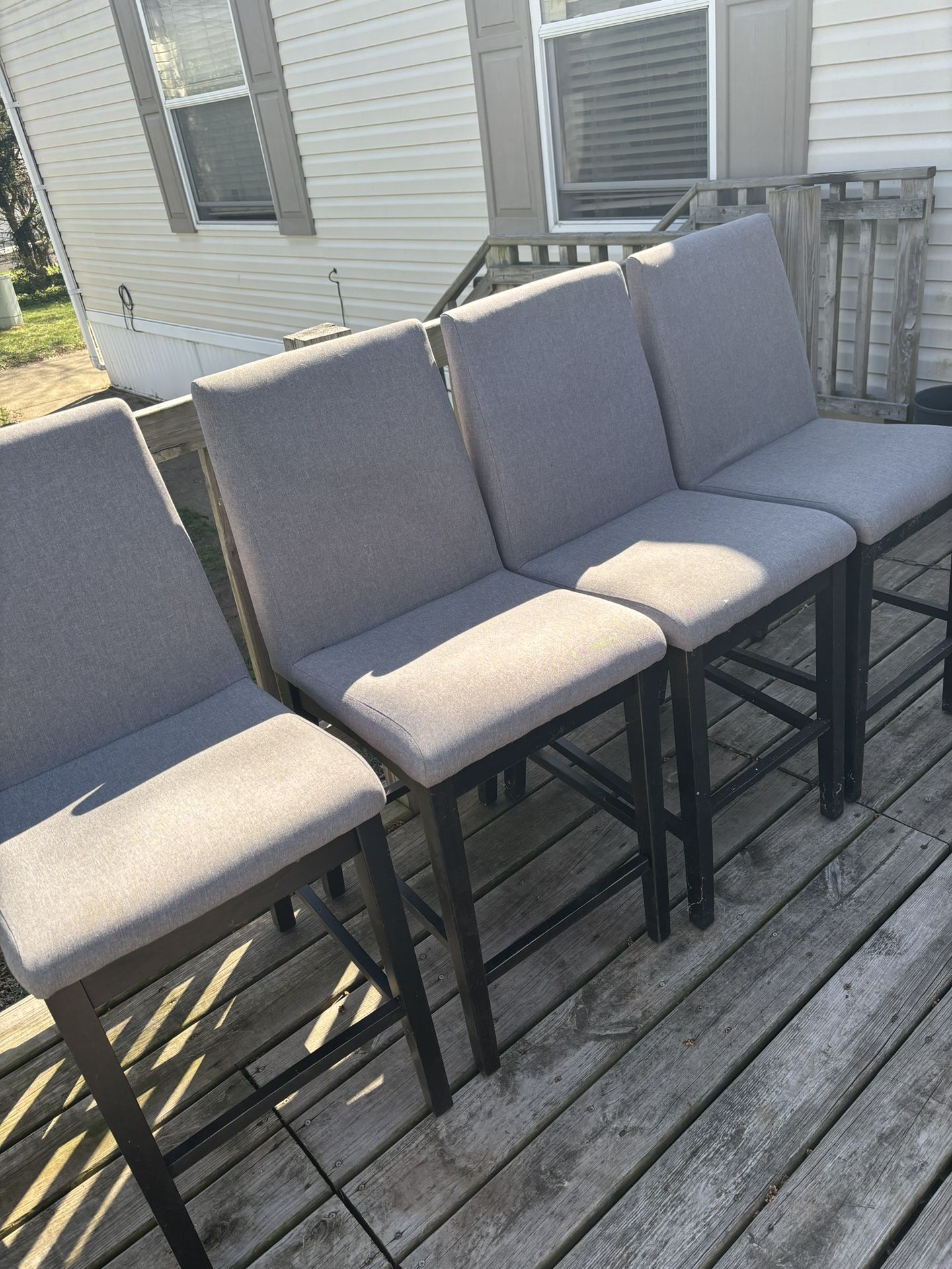 4 Bar Stool Chairs