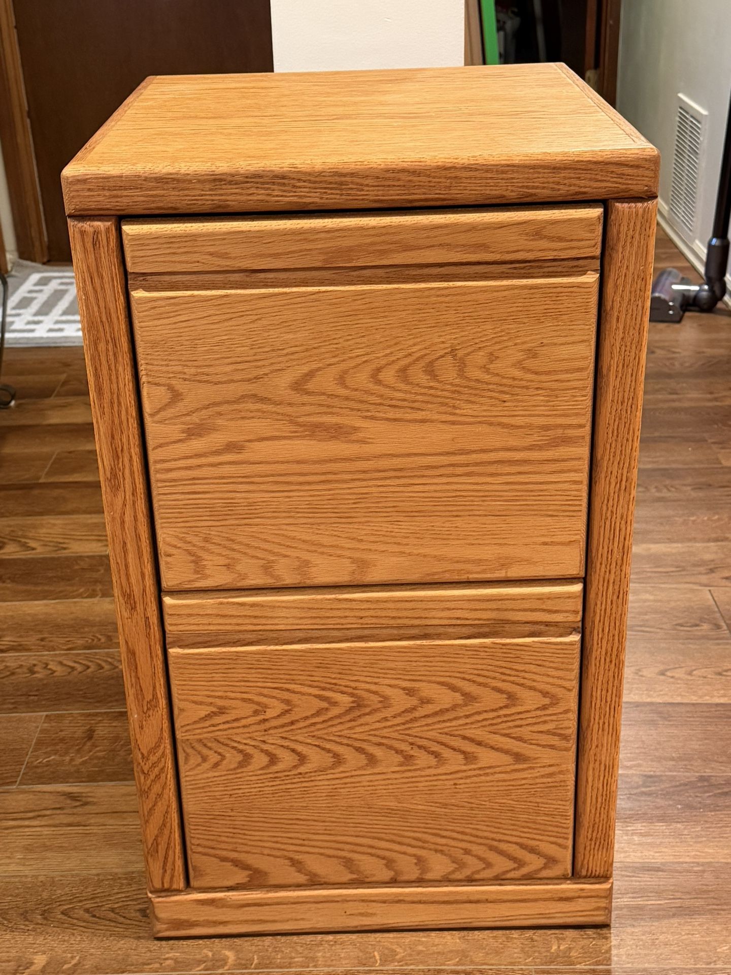 2-Drawer Oak Wooden Filing Cabinet