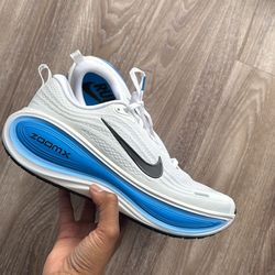 Nike Vomero plus men size 9 brand new blue / white