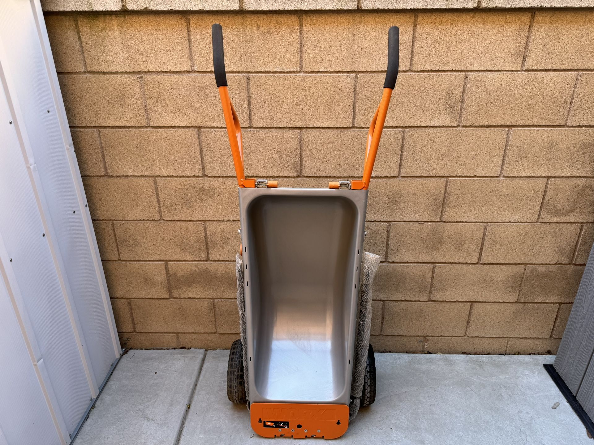 Worx WG050 Aerocart 8 In 1 Yard Cart Dolly Wheelbarrow