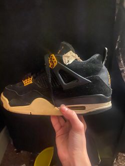 Jordan 4s
