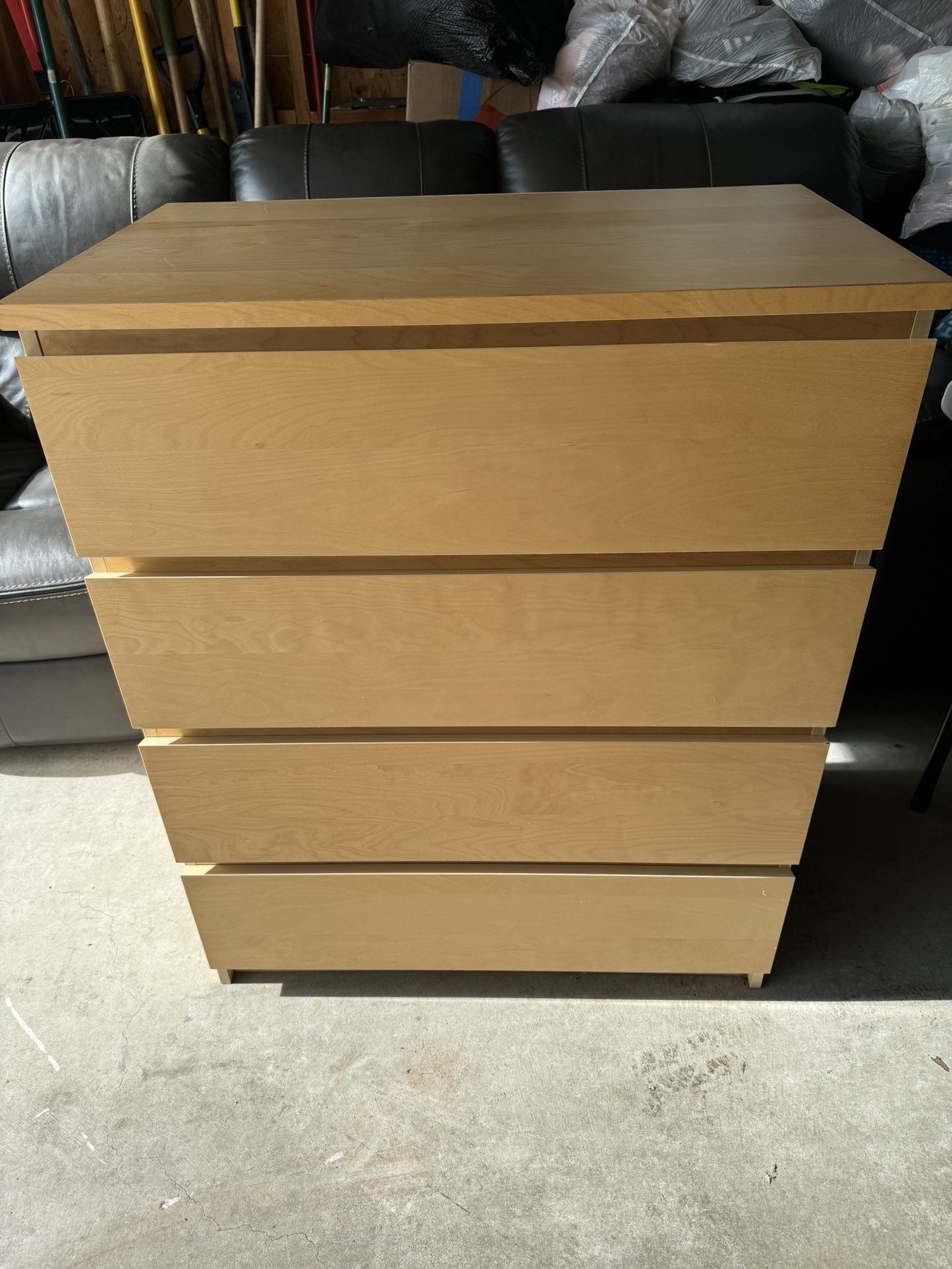 Dresser