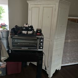 Miscellaneous House Stuff And Clothes