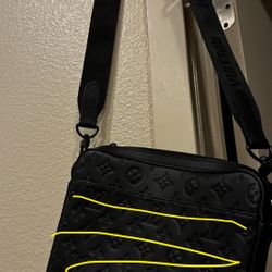 Men’s Messenger Bag 