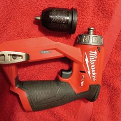 Like New M12 Milwaukee Drill Tool Only $$100