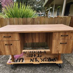 ✨Authentic 1970's MCM DESK/Work Space-Excellent Condition!