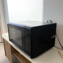 Black & Decker Large Microwave