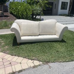 Free Sofa 