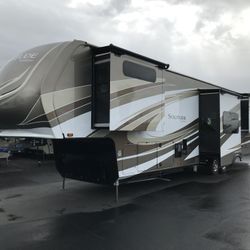 2020 Solitude 390RK
