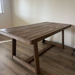 Dining Room Table 