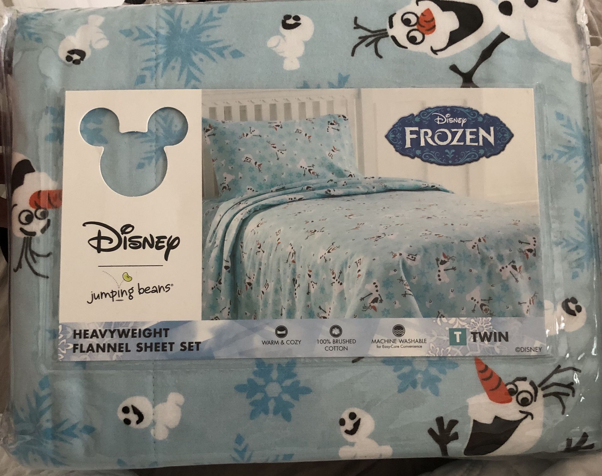*Disney- Olaf Flannel Sheet Set*
