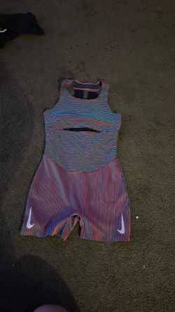Nike small