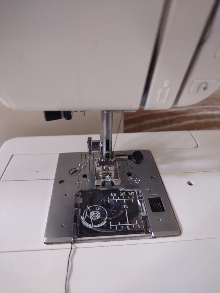 Embroidery Machine ELNA 6005 Heirloom Edition for Sale in Roseville, CA