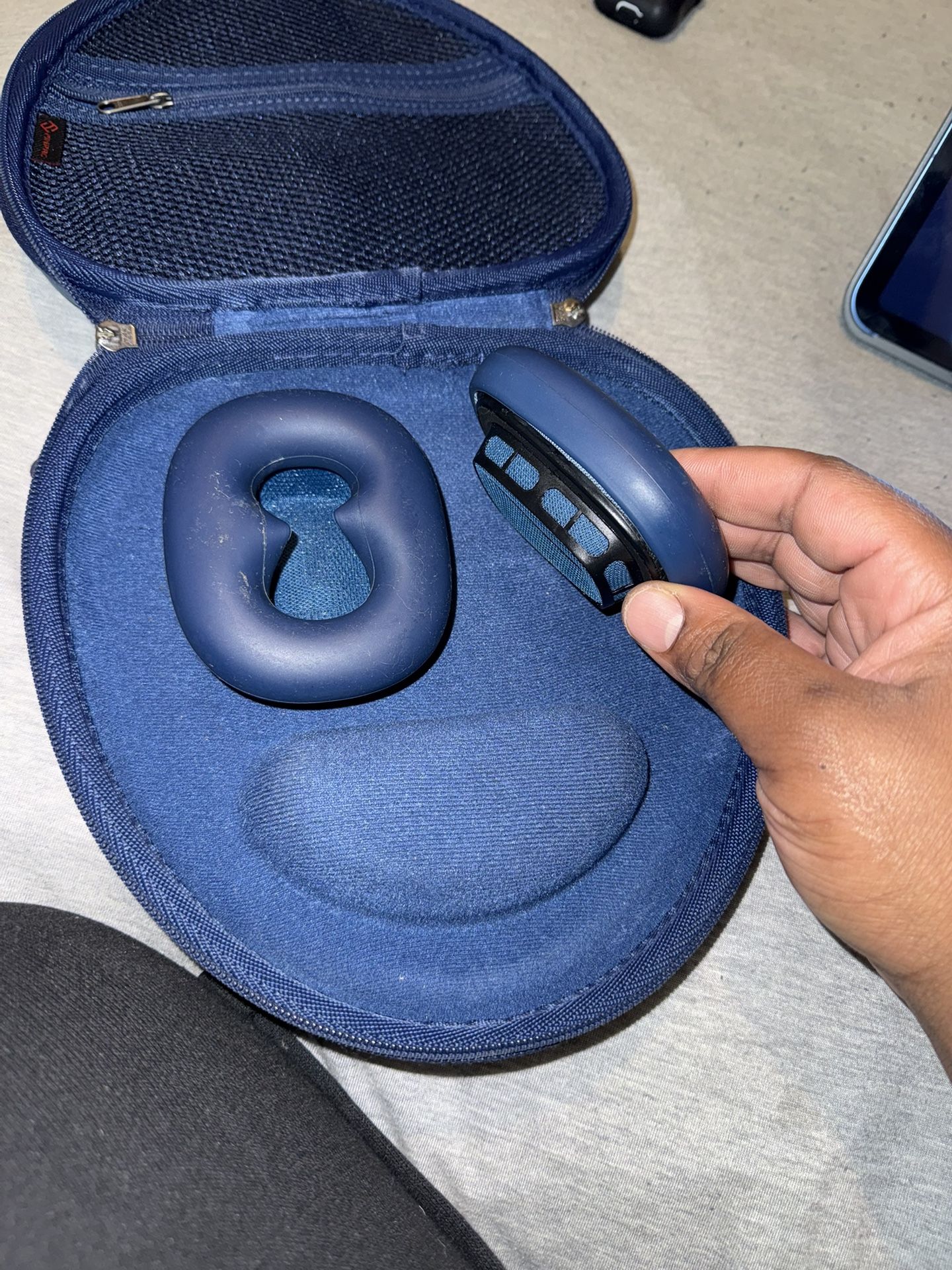 AirPods Max