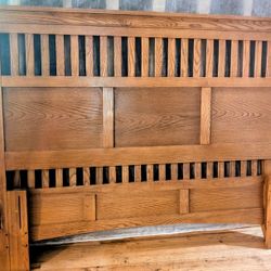 Solid Oak Queen Size Bed Frame And Mattress 
