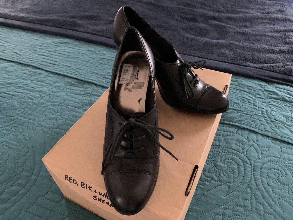 Ladies Shoes