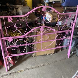 TWIN SIZE BED HEADBOARD AND LEG BOARD 