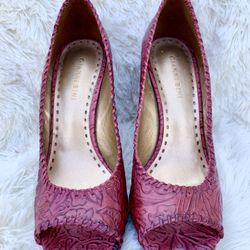 Gianni Bini Reddish Pink peep toe Wedges W/details