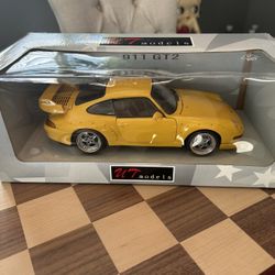 1/18 Diecast Porsche 911 Gt2