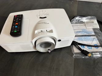 Optoma EH416 (DAEHHGL) projector HD 1080p w/ carrying case, remote, HDMI Cable excellent condition
