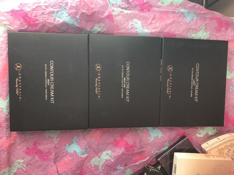 ANASTASIA BEVERLY HILLS CREAM CONTOUR KITS