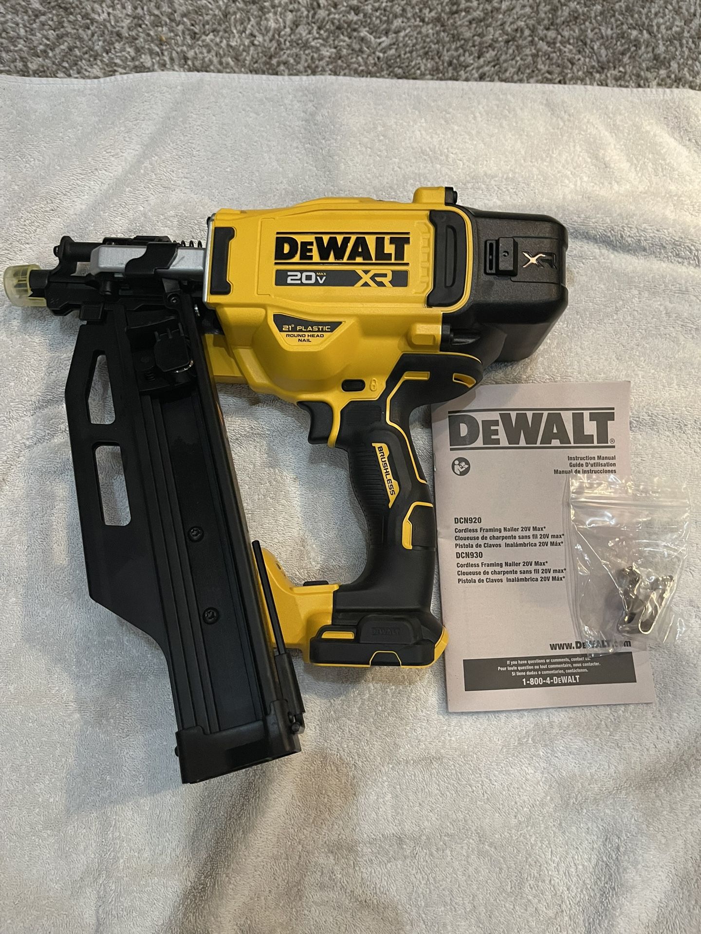 DEWALT DCN920 New Neuvo 20-Volt 21° Cordless Framing Nail gun (Tool-Only) 21 degree framing gun