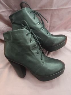 Ankle boots