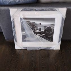 Julius Shulman Kaufmann House Lithograph (actual print size is 16x20)
signed,dated Rare
This is #22 of https://offerup.com/redirect/?o=MjUwLkFu early 