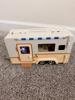 Bluey - Ultimate Caravan Adventures Camper Playset