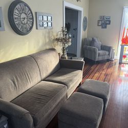 Couch Chair And Two Ottomans