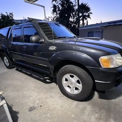 Ford Explored Truck 2001 Con Camper 