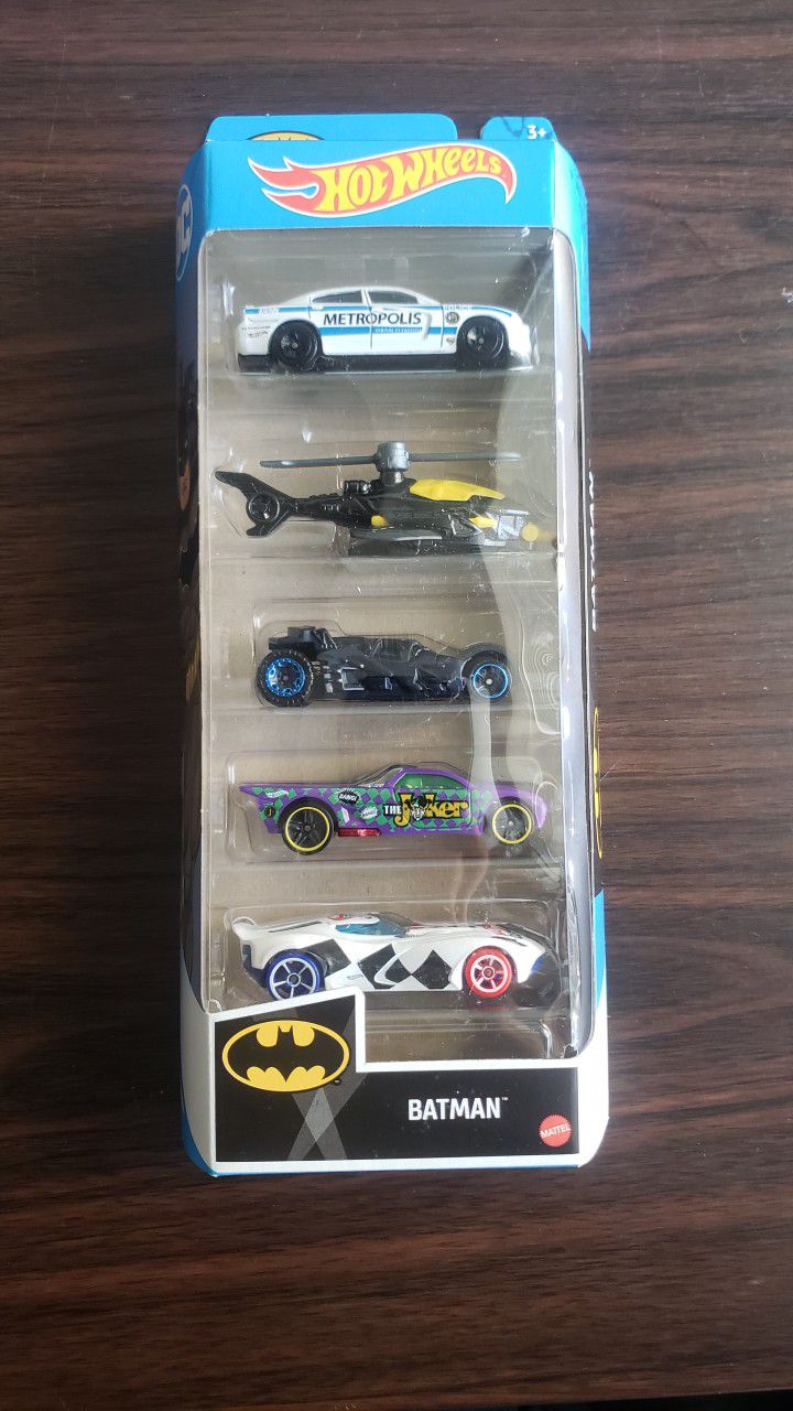 Hot Wheels Batman 5 Pack Joker Harley Quinn Batmobile Batcopter Gotham PD  for Sale in Sacramento, CA - OfferUp