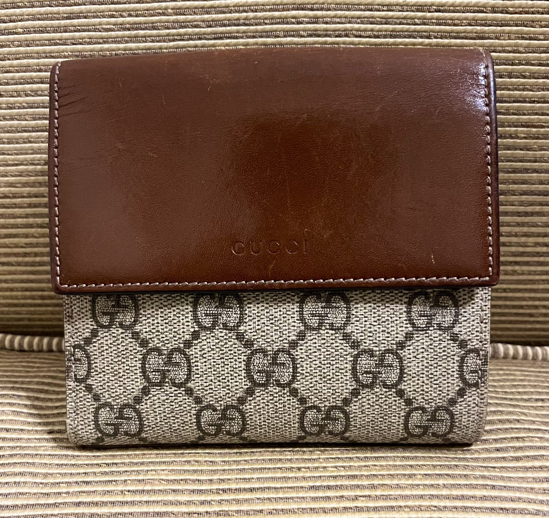💯Authentic GUCCI GG Supreme French Flap Unisex Wallet