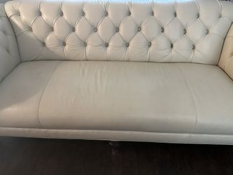 Beautiful Elegant Cream Leather Sofa