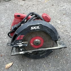 Skil 13-amp 7-1/4-inch corded circular saw