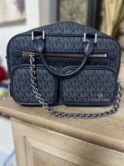Michael Kors Elliot Medium Signature Logo Utility Camera Messenger Bag