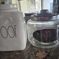 Pet Food/treat Containers 