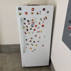 General Electric Upright Freezer GE Brand Frost Free 14.1 Cubic