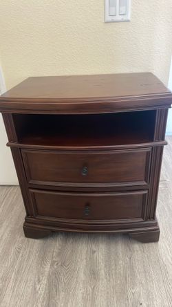 Night stand
