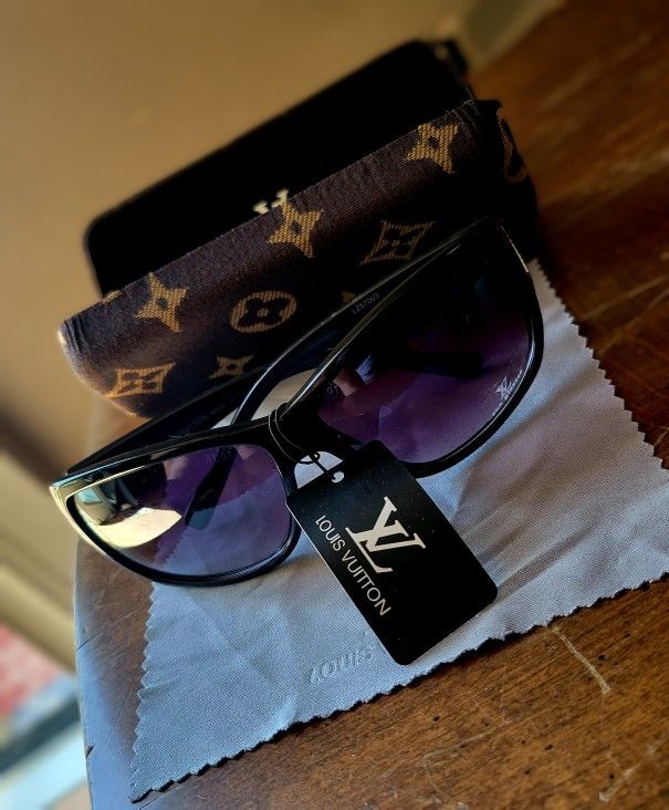 Women's Louis Vuitton Sunglasses
