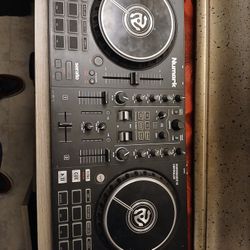 Dj Mixer Numark