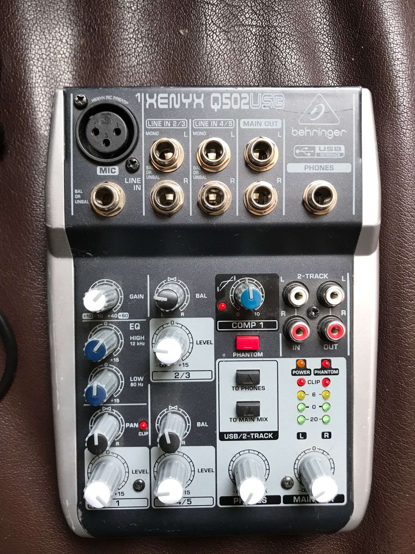 Behringer XENYX Q502 USB Mixer/Interface MIXERFACE