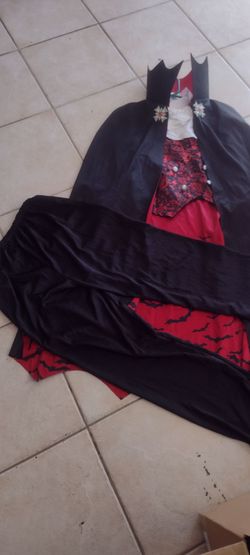 Kids Vampire Halloween Costume Set