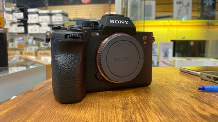 Sony a7R V.  Open box