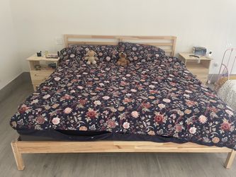 Wooden King Size Bed & Mattress