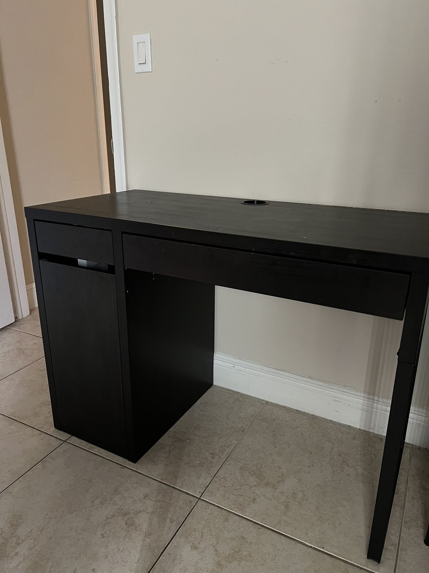 Ikea Desk for Sale in Miami, FL OfferUp