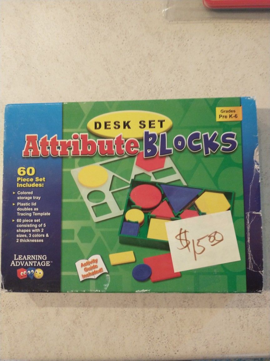 Attribute Blocks/Desk Set Student
