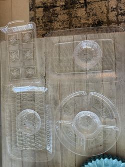 4 Plastic Outdoor Trays