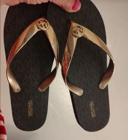 MK flip flops