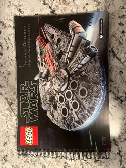 LEGO Star Wars Ultimate Collector Series Millennium Falcon (set 75192). • The manual features a spiral-bound design, which is typical for this specifi